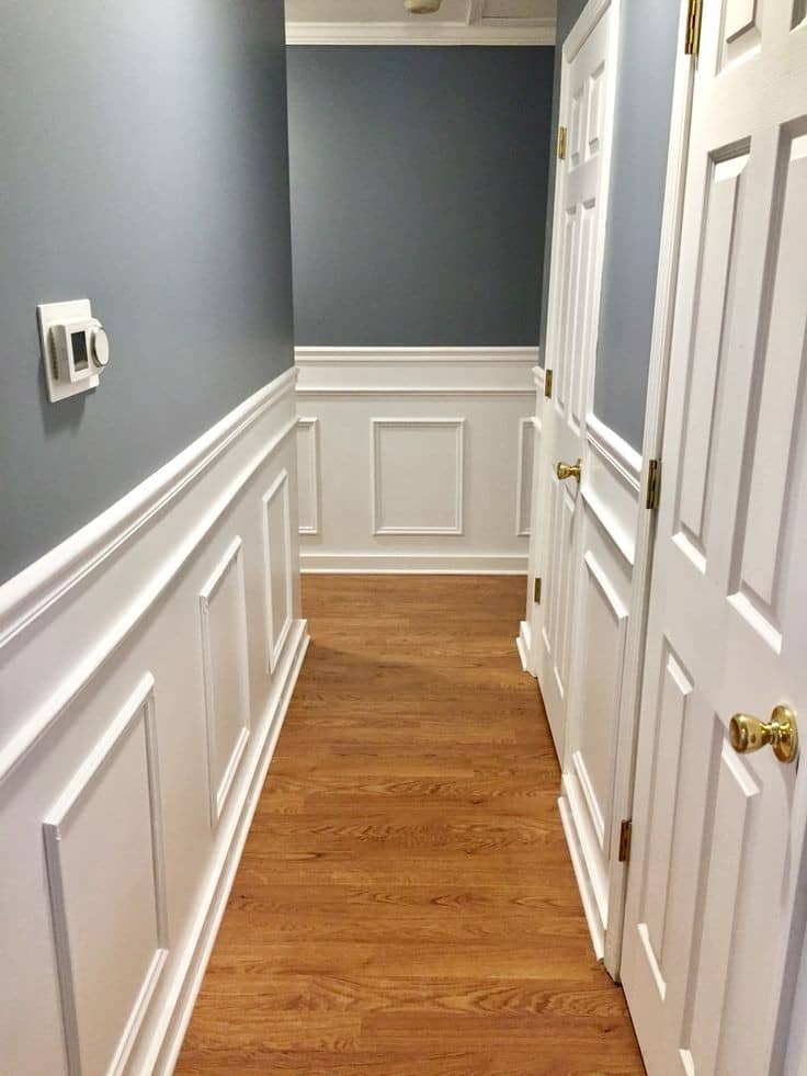 Elegant Door Decoration